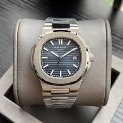 PATEK PHILIPPE Nautilus 5711 Series Automatic Movement 42mm Watch